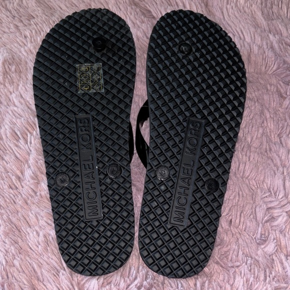 Michael Kors Black Logo Pattern Jelly Flip Flops - Picture 2 of 2